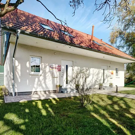 Feriendoppelhaus Fruehling Διαμέρισμα