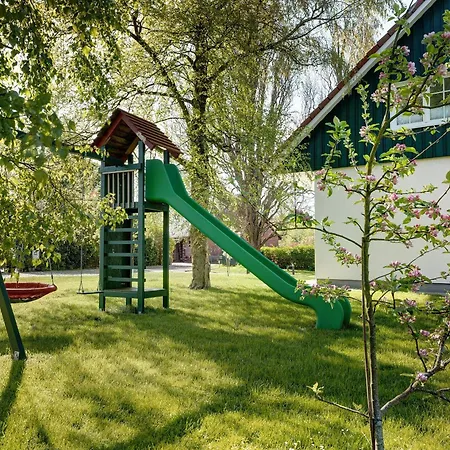 Feriendoppelhaus Fruehling * Stakendorf